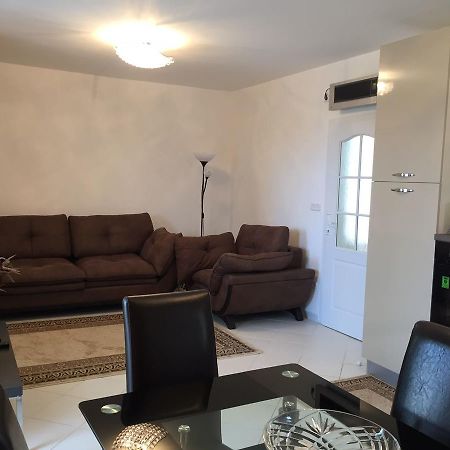 Villa Diana Utjeha Zewnętrze zdjęcie